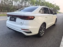 2022 Geely Emgrand 4th Gen 1.5L CVT Flagship, белый — фото 7