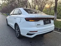 2022 Geely Emgrand 4th Gen 1.5L CVT Flagship, белый — фото 9