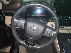 2022 Toyota Highlander 2.5L Hybrid 4WD Ultimate 7-seat, чёрный — фото 15