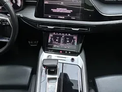 2023 Audi Q6 40 TFSI quattro Light, чёрный — фото 19
