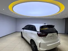 2022 Honda Fit 1.5L CVT Sunroof, белый — фото 4