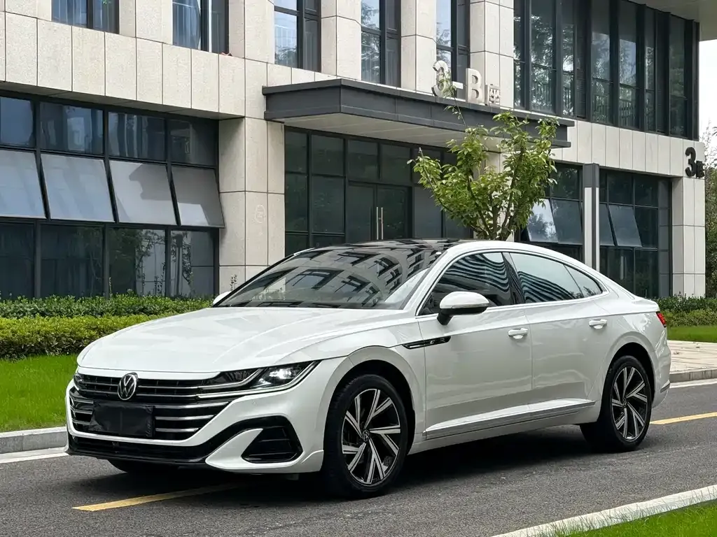2023 Volkswagen CC 330TSI