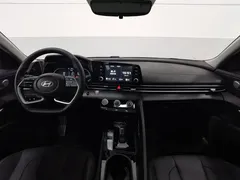2023 Hyundai Elantra 1.5L CVT GLX Elite, белый — фото 5