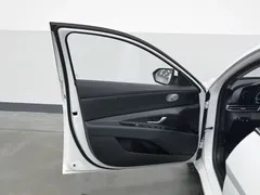 2023 Hyundai Elantra 1.5L CVT GLX Elite, белый — фото 8
