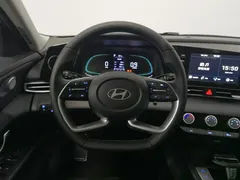 2023 Hyundai Elantra 1.5L CVT GLX Elite, белый — фото 11