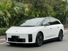 2025 Li Auto i6 2WD Standard, белый — фото 1