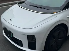 2025 Li Auto i6 2WD Standard, белый — фото 11