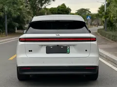 2025 Li Auto i6 2WD Standard, белый — фото 15