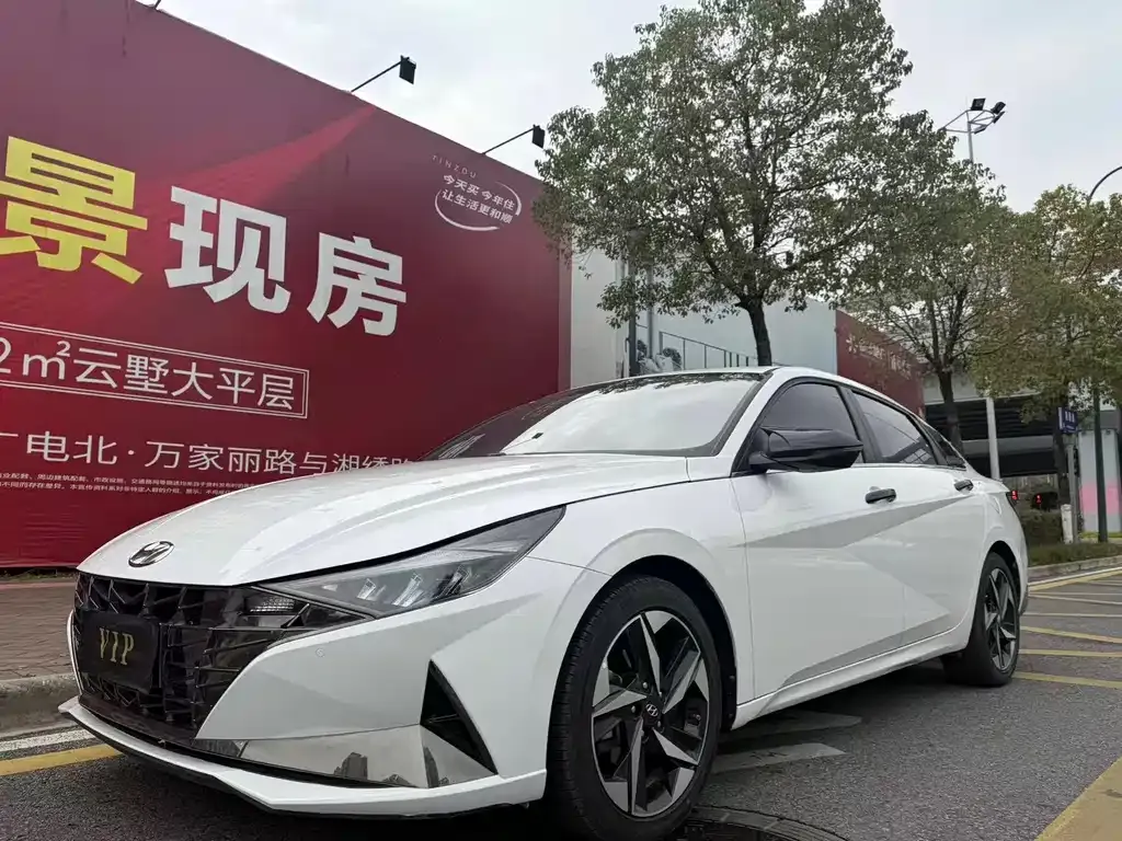 2021 Hyundai Elantra 240TGDi DCT LUX Premium