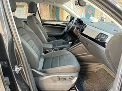 2022 Volkswagen Tayron 280TSI 2WD Luxury, чёрный — фото 12