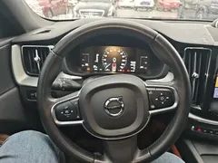 2021 Volvo XC60 4WD Luxury, синий — фото 11