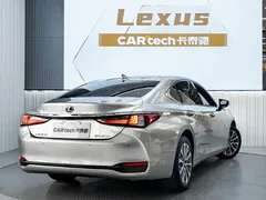 2022 Lexus ES 200 Luxury — фото 7