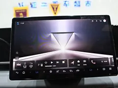 2024 BYD Qin L PHEV 120KM Exceed — фото 7