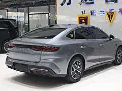 2024 BYD Qin L PHEV 120KM Exceed — фото 15