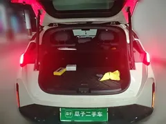 2023 Zeekr X 4WD YOU 5-seat — фото 15