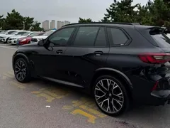 2022 BMW X5 M, чёрный — фото 3