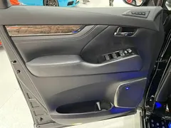 2021 Toyota Vellfire 2.5L Hybrid HV Ultimate, чёрный — фото 7