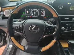 2021 Lexus ES 300h Premium — фото 15