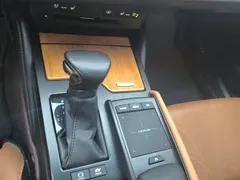 2021 Lexus ES 300h Premium — фото 16