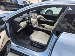 2025 Nio ET5T 75kWh Touring, синий — фото 6