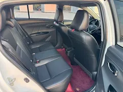 2022 Toyota Yaris L Zhixuan X 1.5L CVT Luxury Plus, белый — фото 13