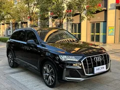 2023 Audi Q7 55 TFSI quattro S line Sport, чёрный — фото 3