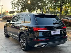 2023 Audi Q7 55 TFSI quattro S line Sport, чёрный — фото 13