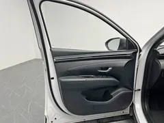 2022 Hyundai Tucson L 2.0L Hybrid, белый — фото 12
