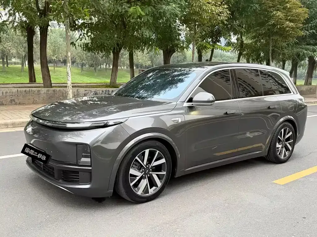 2023 Li Auto L8