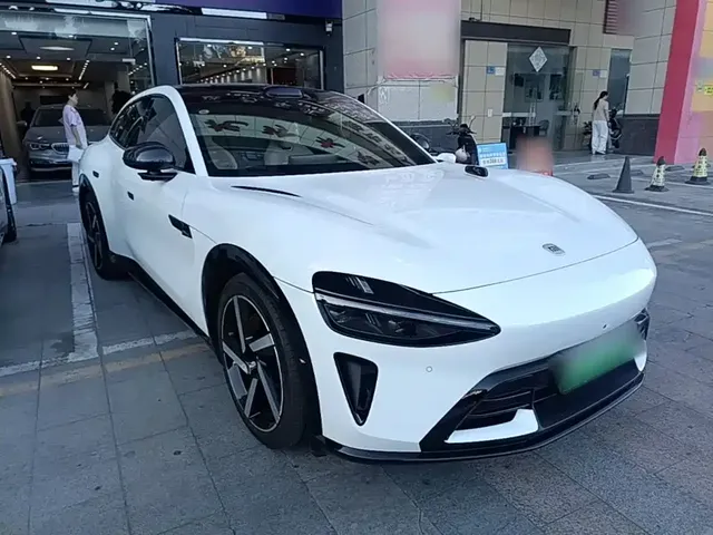2025 Xiaomi YU7 4WD Max