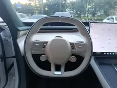 2025 Xiaomi YU7 4WD Max, белый — фото 11