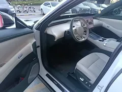 2025 Xiaomi YU7 4WD Max, белый — фото 16