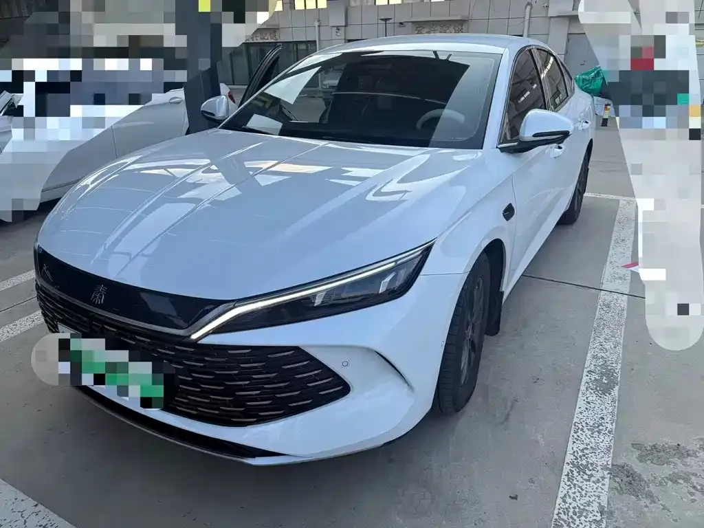 2025 BYD Qin L PHEV 80km Leading Smart Driving
