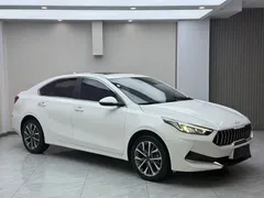 2021 Kia Cerato 1.5L CVT Fashion, белый — фото 3