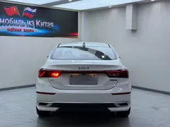 2021 Kia Cerato 1.5L CVT Fashion, белый — фото 5