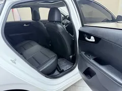 2021 Kia Cerato 1.5L CVT Fashion, белый — фото 20