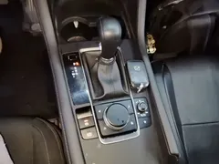 2020 Mazda 3 1.5L AT, белый — фото 14