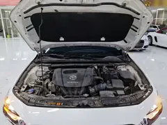 2020 Mazda 3 1.5L AT, белый — фото 20