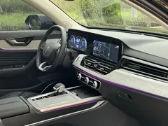 2025 Hongqi HS5 2.0T 4WD Pro, чёрный — фото 7