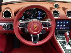 2022 Porsche 718 Boxster 2.0T — фото 13