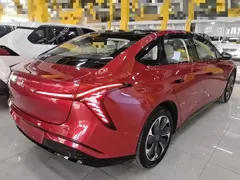 2025 Hongqi Tiangong 05 550 Smart Choice — фото 7