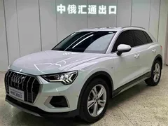 2022 Audi Q3 35 TFSI Fashion, белый — фото 1