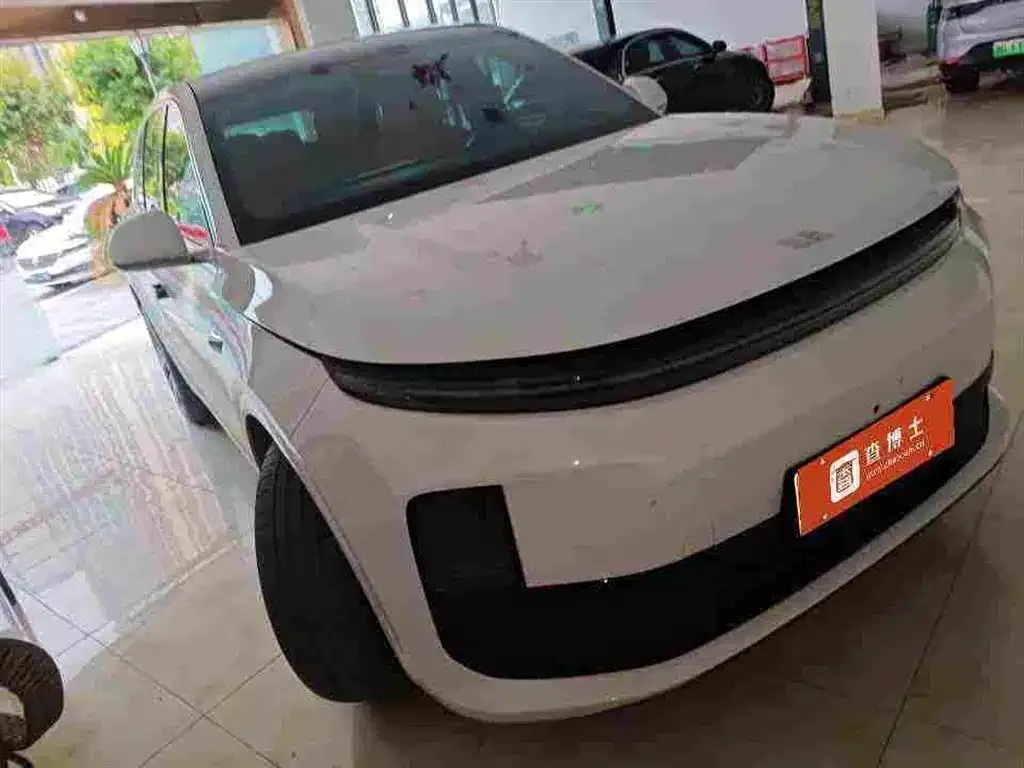 2024 Li Auto L6