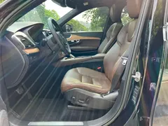 2022 Volvo XC90 7-seat, чёрный — фото 4