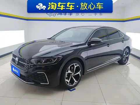 2023 Volkswagen Passat 330TSI Luxury