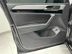 2022 Volkswagen Tayron 280TSI 2WD Luxury, чёрный — фото 11