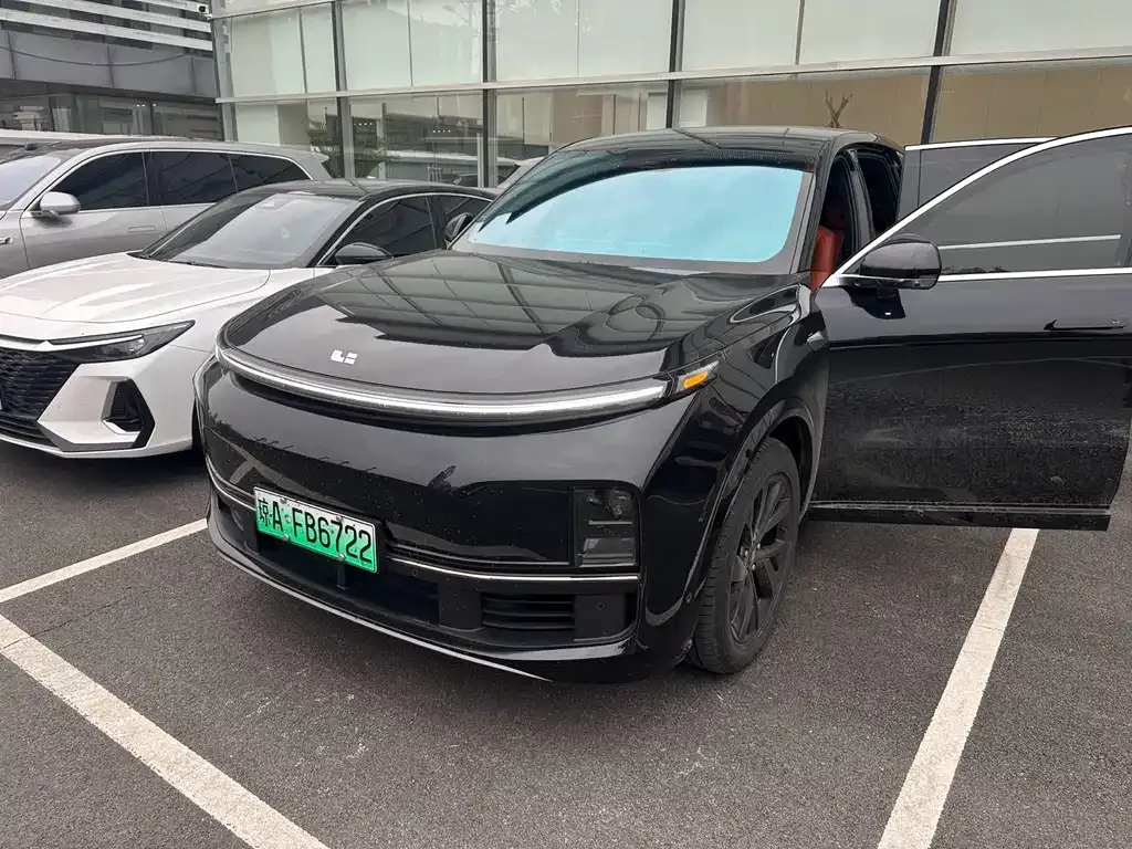 2023 Li Auto L8