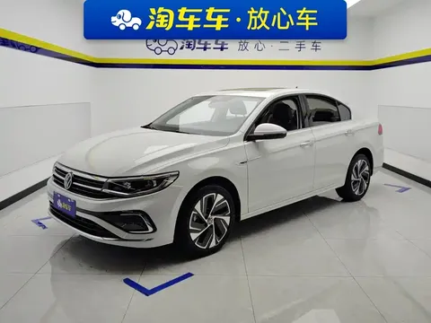 2023 Volkswagen Bora 300TSI DSG