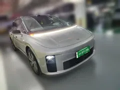 2025 Li Auto i6 4WD Standard — фото 3