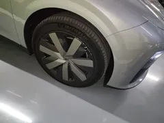 2025 Li Auto i6 4WD Standard — фото 8